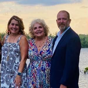 Meet your Posher, Shirley